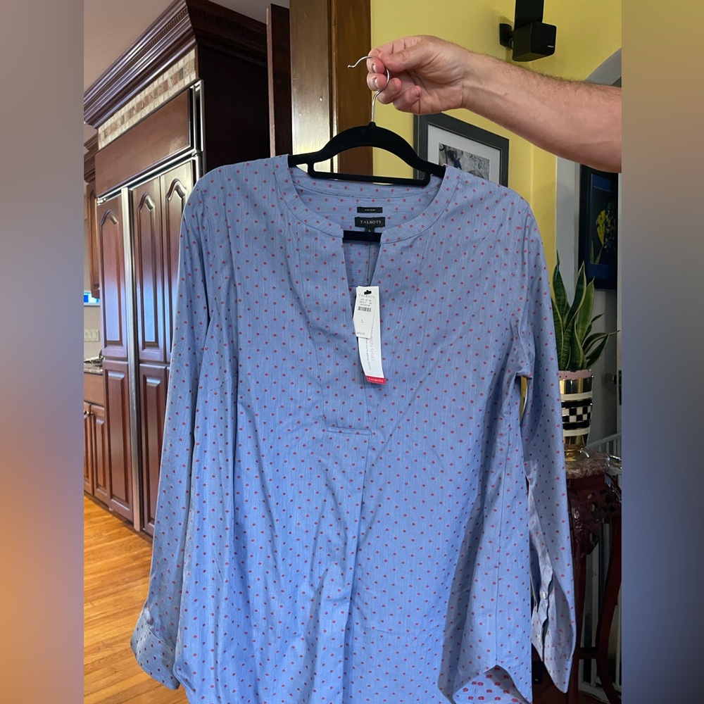 Talbots NWT non iron cotton tunic top. Long sleeve